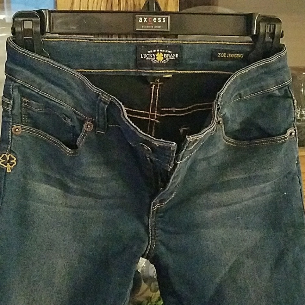 Lucky Jeans